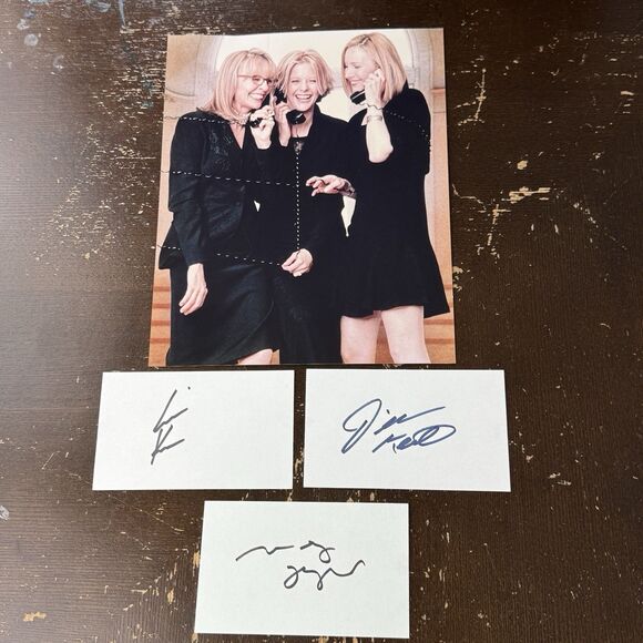 Other - Lisa Kudrow Diane Keaton Meg Ryan Signed Index Cards With 8x10 Photo Hanging Up